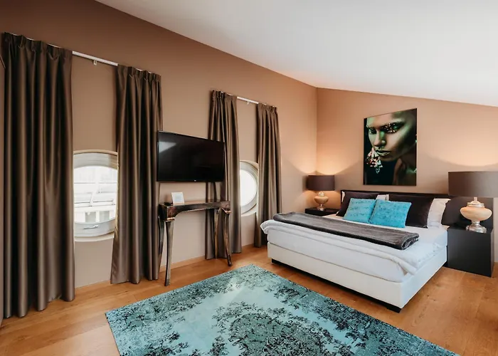 Loft Thaler Hotell *